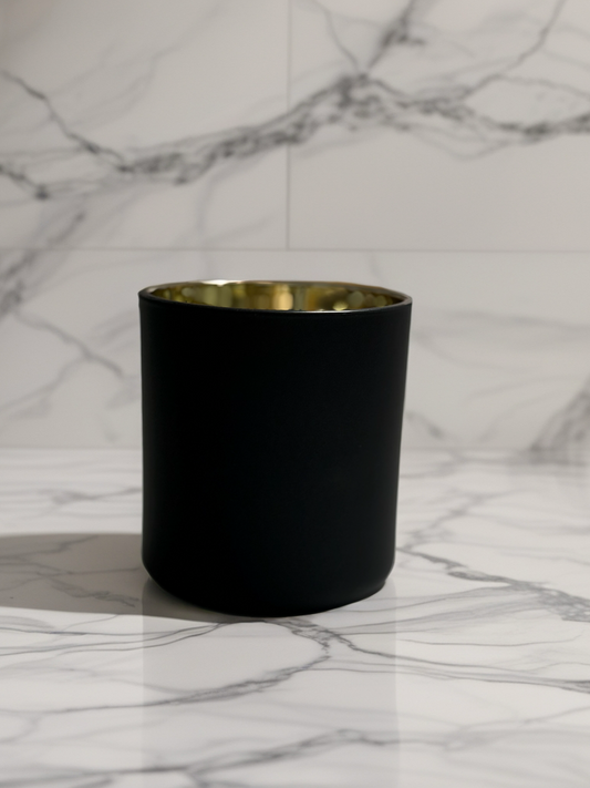 Large Black Vogue